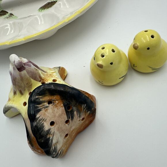 Vintage 1950's Chick Deviled Egg Cheese Platter With Salt Pepper Shakers - Picture 4 of 8
